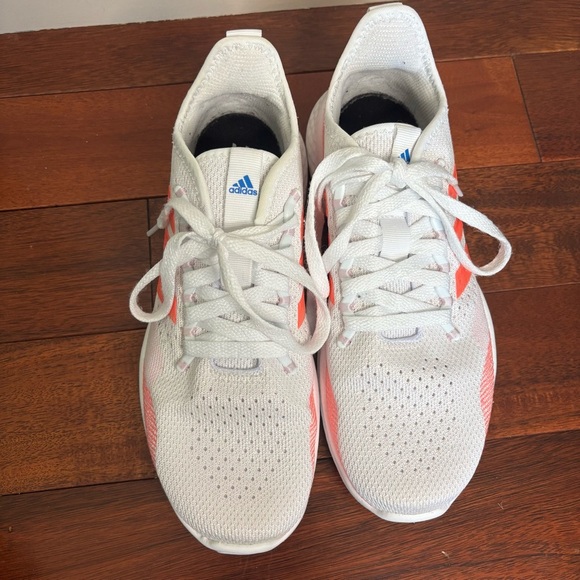 Adidas sz 8 Fluidflow 2.0 Running Shoe Casual Sneaker White Coral - Picture 3 of 9